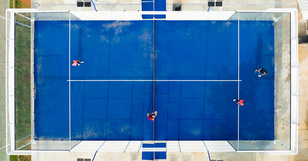 Terrain de padel vu du dessus